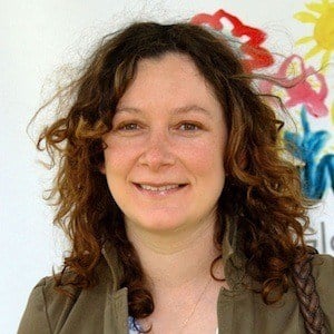 Sara Gilbert at age 32