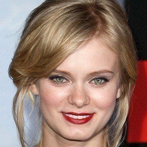 Sara Paxton at age 22