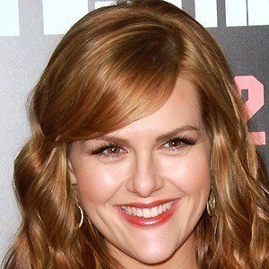 Sara Rue - Bio, Family, Trivia | Famous Birthdays