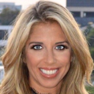 Sara Walsh Headshot 3 of 6