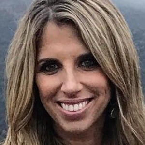 Sara Walsh Headshot 6 of 6