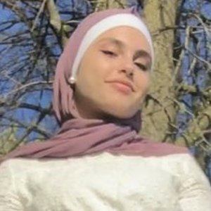 Sarah Al Zahabi Headshot 6 of 10