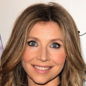 Sarah Chalke Headshot 8 of 10