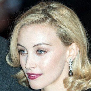 Sarah Gadon Headshot 3 of 8