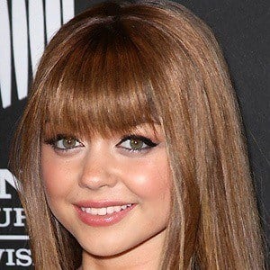 Sarah Hyland at age 22