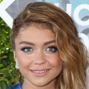 Sarah Hyland at age 25