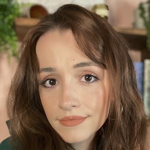 Sarah Lavender ASMR Headshot 2 of 3