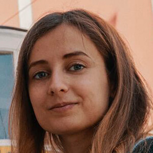 Sarah Mantelin Headshot