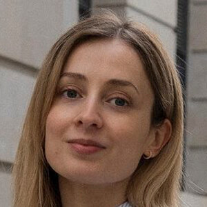 Sarah Mantelin Headshot