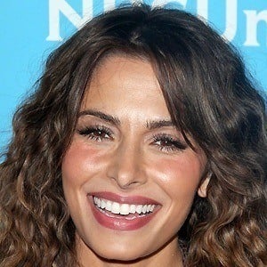 Sarah Shahi Headshot 5 of 10