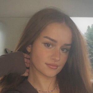 Savanahrbll Headshot 3 of 4