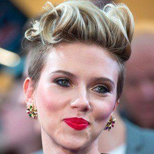 Scarlett Johansson at age 30