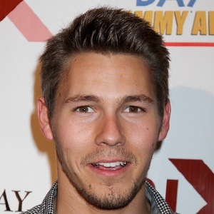 Scott Clifton Headshot 6 of 10