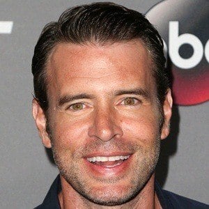 Scott Foley at age 43