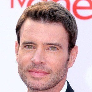 Scott Foley at age 42