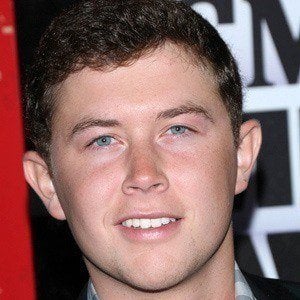 Scotty McCreery - Bio, Family, Trivia | Famous Birthdays
