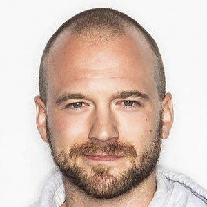 Sean Evans Headshot 7 of 10