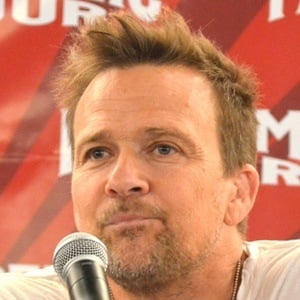 Sean Patrick Flanery Headshot 6 of 10