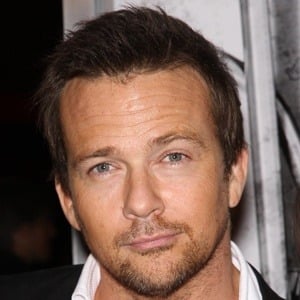 Sean Patrick Flanery Headshot 9 of 10