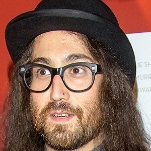 Sean Lennon - Bio, Family, Trivia | Famous Birthdays