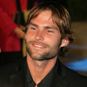 Seann William Scott Headshot 7 of 10