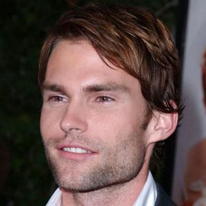 Seann William Scott Headshot 9 of 10