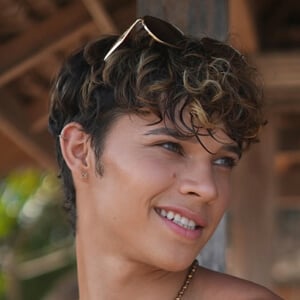 Sebas Tames Headshot 5 of 6