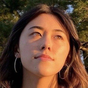 See.en.uh Headshot 4 of 10