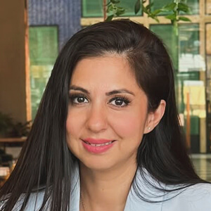 Selen Ajinah Headshot 5 of 6