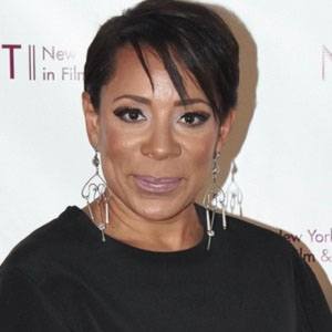 Selenis Leyva Headshot 3 of 10