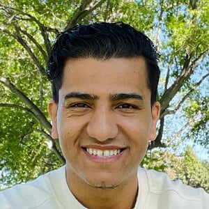 Semo Ali Headshot 2 of 5