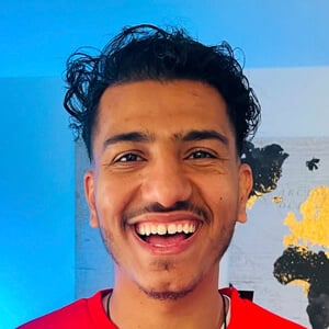 Semo Ali Headshot 3 of 5