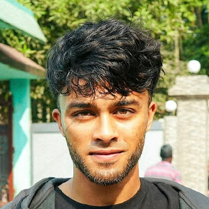shaheer.10 Headshot 6 of 7