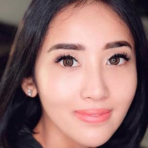 Shahnaz Anindya Headshot 2 of 3