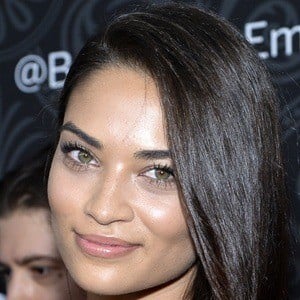 Shanina Shaik Headshot 5 of 10