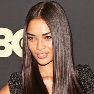 Shanina Shaik Headshot 9 of 10