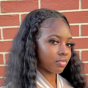Shaniya Alexis Headshot 4 of 6