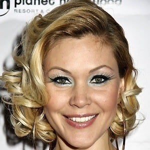 Shanna Moakler Headshot 5 of 10