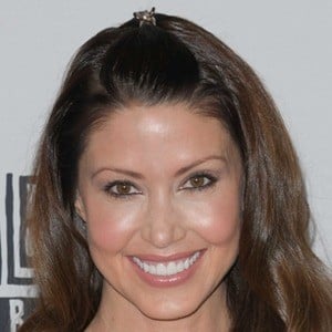 Shannon Elizabeth Headshot 6 of 10