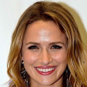 Shantel VanSanten Headshot 6 of 10