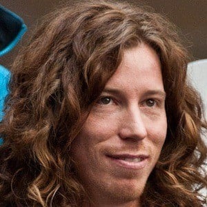 Shaun White with his brother Jesse, sister Kari, parents Cathy and