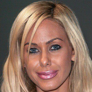 Shauna Sand - Bio, Family, Trivia | Famous Birthdays