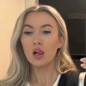 ShaunaGames Headshot 2 of 10