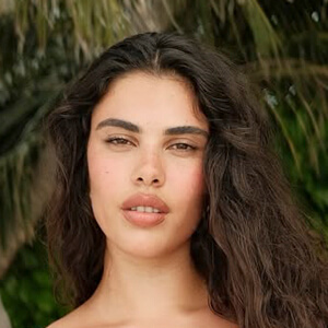 Shay Zanco Headshot 5 of 6