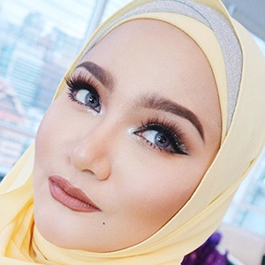 Shazreeyana Shukri Headshot 6 of 6
