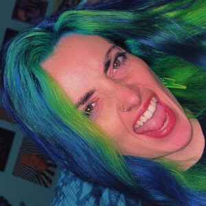 She’s Madeline Headshot 5 of 5