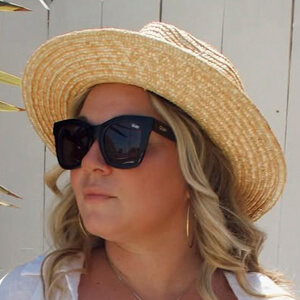 Shelli Enright Headshot 4 of 6