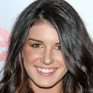 Shenae Grimes at age 20