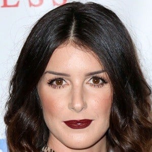 Shenae Grimes Headshot 8 of 10