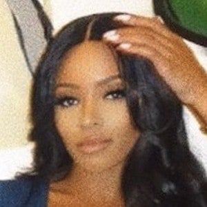 Sheneka Adams Headshot